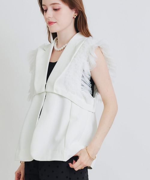 PICCIN PERLA(ピッチンペルラ)の「チュールフリルスリーブ2WAYジレ(ベスト・レディース・ブラック/オフホワイト・M)」の4枚目の写真