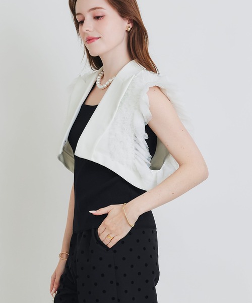 PICCIN PERLA(ピッチンペルラ)の「チュールフリルスリーブ2WAYジレ(ベスト・レディース・ブラック/オフホワイト・M)」の11枚目の写真
