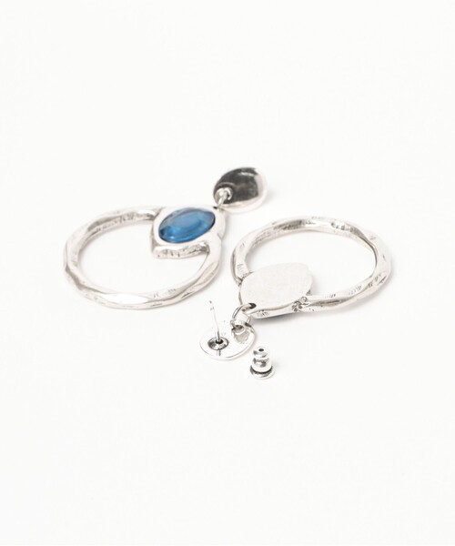 Ray BEAMS(レイビームス)の「Otro Accesorio / サークル ストーン レジン ピアス(ピアス(両耳用)・レディース・シルバー・ONE SIZE)」の2枚目の写真