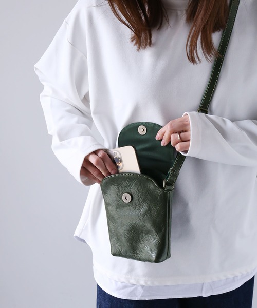 Jamale（ジャマレ）の「[Jamale] 牛革(ヌメ) サコッシュ 日本製（ショルダーバッグ・レディース・ブラウン/キャメル/ダークグリーン・FREE）」の6枚目の写真