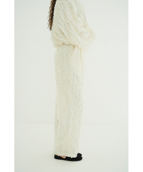CLANE(クラネ)の「TOPSTITCHED FRILL STRAIGHT PANTS 10110-7223(その他パンツ・レディース・ブラック/オフホワイト・1/2)」の4枚目の写真