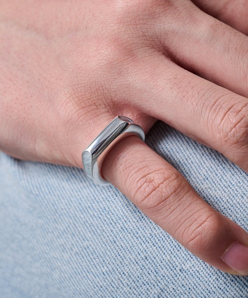 MAISON CLUB(メゾンクラブ)の「【MAISON CLUB】Solid Edge Square Ring Silver925 KUN(リング・メンズ・シルバー・FREE)」の3枚目の写真