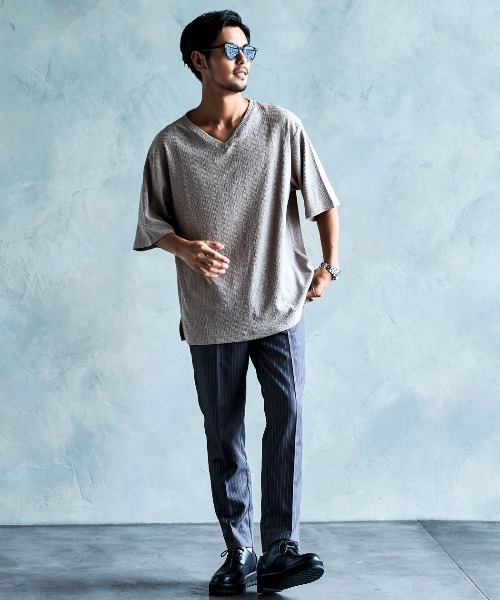CavariA(キャバリア)の「『CavariA/キャバリア』楊柳VネックTシャツ 半袖(Tシャツ/カットソー・メンズ・グレイッシュベージュ/ブルーグリーン/ブラック・L/M)」の10枚目の写真