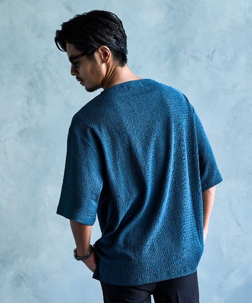 CavariA(キャバリア)の「『CavariA/キャバリア』楊柳VネックTシャツ 半袖(Tシャツ/カットソー・メンズ・グレイッシュベージュ/ブルーグリーン/ブラック・L/M)」の12枚目の写真