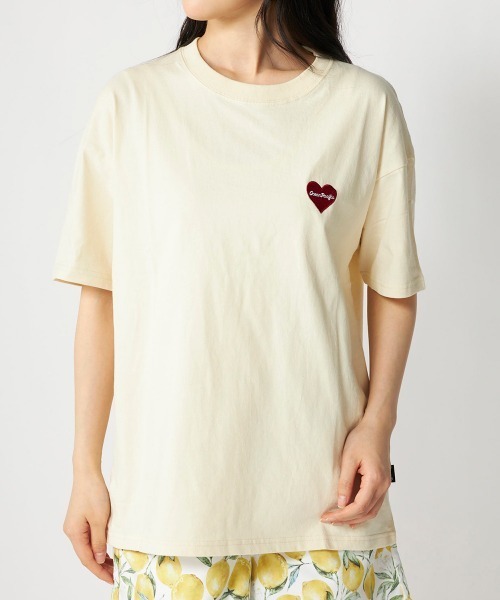 Ocean Pacific(オーシャンパシフィック)の「【OP:オーピー】レディースハートモチーフTシャツ コットン(Tシャツ/カットソー・レディース・ベージュ/ブラック/ホワイト・LARGE/X-LARGE/MEDIUM)」の4枚目の写真