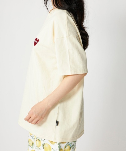 Ocean Pacific(オーシャンパシフィック)の「【OP:オーピー】レディースハートモチーフTシャツ コットン(Tシャツ/カットソー・レディース・ベージュ/ブラック/ホワイト・LARGE/X-LARGE/MEDIUM)」の5枚目の写真