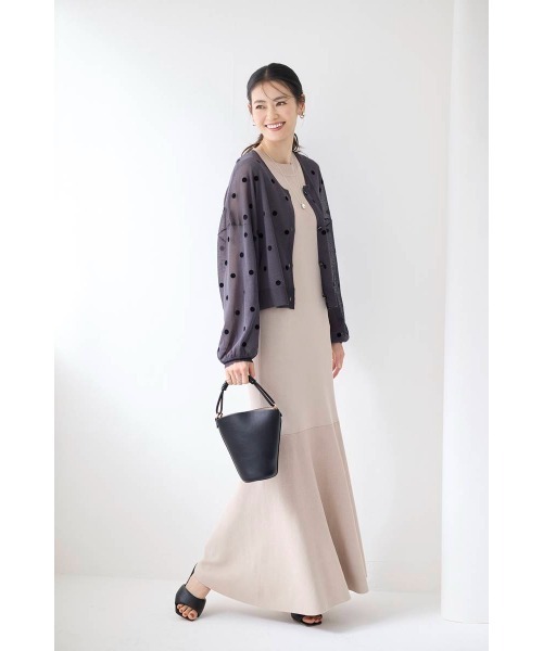 M.deux(エムドゥ)の「フロッキードットシアーカーデ(カーディガン/ボレロ・レディース・ブラック/チャコールグレー・MEDIUM)」の3枚目の写真