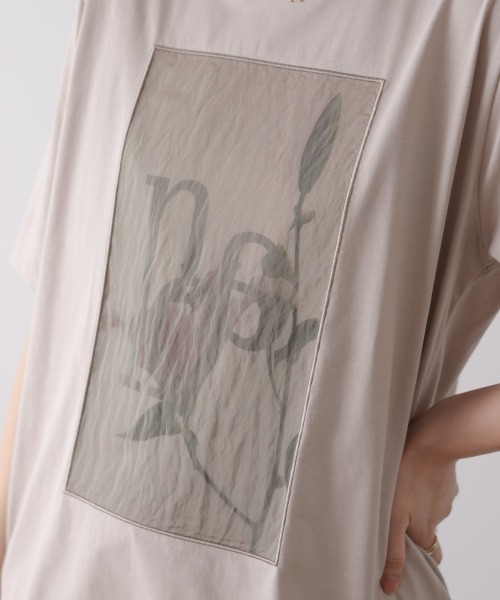 Bou Jeloud(ブージュルード)の「フラワーロゴプリントTee(Tシャツ/カットソー・レディース・グレイッシュベージュ/オフホワイト/チャコールグレー・FREE)」の14枚目の写真
