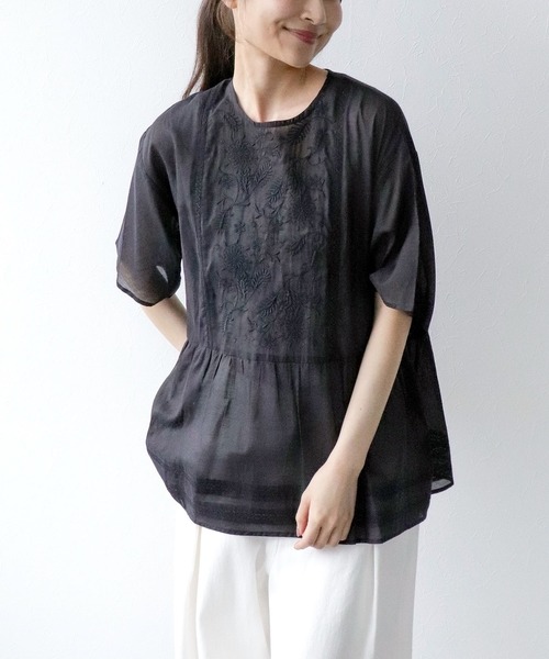 Jines(ジネス)の「インドボイル刺繍ブラウス(シャツ/ブラウス・レディース・ブラック/ホワイト・38)」の2枚目の写真