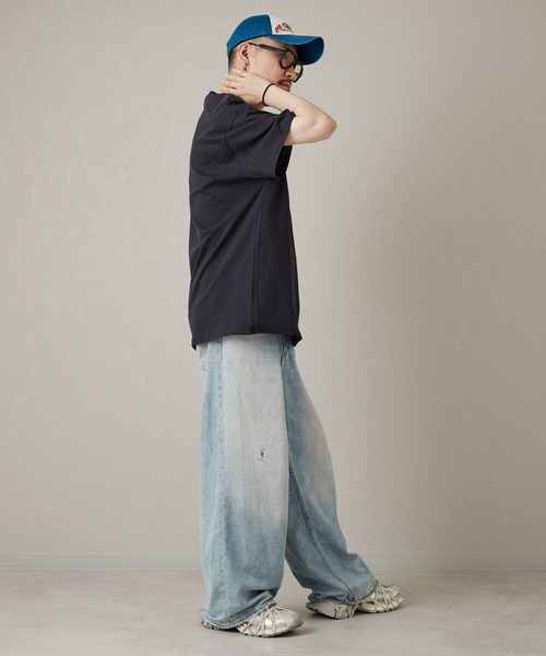 MONO KOTO DEPT.(モノコトデプト)の「SSY-ESSENTIALS 前ロゴ半袖Tシャツ(Tシャツ/カットソー・メンズ・ダークネイビー・XL)」の11枚目の写真