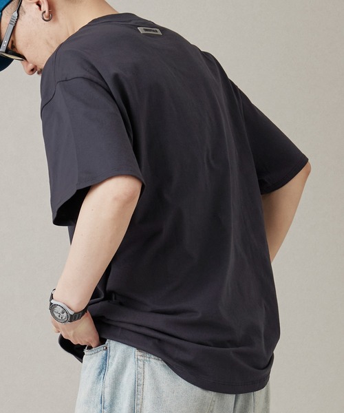 MONO KOTO DEPT.(モノコトデプト)の「SSY-ESSENTIALS 前ロゴ半袖Tシャツ(Tシャツ/カットソー・メンズ・ダークネイビー・XL)」の14枚目の写真