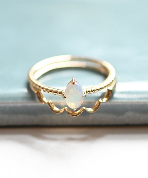 sowi(ソーイ)の「K10YG Lueur Twist Opal リング(リング・レディース・ゴールド・#9/#11/#13)」の1枚目の写真