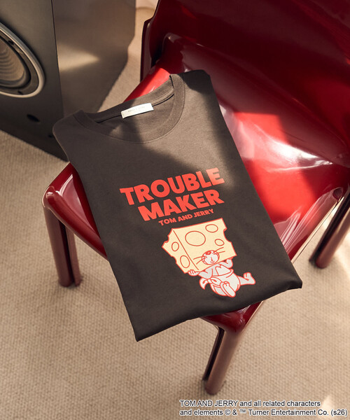 FREAK'S STORE（フリークスストア）の「限定展開　TOM AND JERRY/トムとジェリー フロッキー ロゴ 半袖 Tシャツ（Tシャツ/カットソー・レディース・ネイビー/ピンク/ブラウン/ブラック/ライトグレー/ナチュラル・ﾌﾘ-）」の7枚目の写真