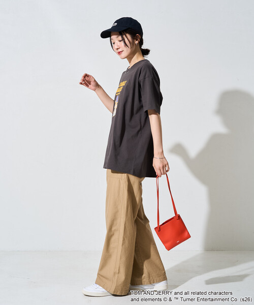 FREAK'S STORE（フリークスストア）の「限定展開　TOM AND JERRY/トムとジェリー フロッキー ロゴ 半袖 Tシャツ（Tシャツ/カットソー・レディース・ネイビー/ピンク/ブラウン/ブラック/ライトグレー/ナチュラル・ﾌﾘ-）」の17枚目の写真