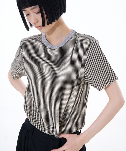 NOMINE(ノミネ)の「楊柳シボ感 リンガーTシャツ / 半袖 リブ切替 クロップド丈(Tシャツ/カットソー・レディース・ネイビー/ホワイト/ブラック系その他/ブルー/ブラック系その他2・フリー)」の3枚目の写真