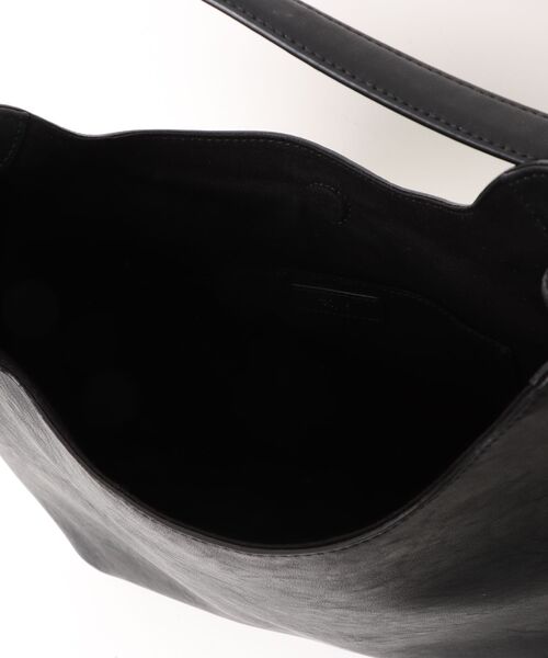 Scrap Book（スクラップブック）の「【NOTHING WRITTEN】MEDIUM SHOULDER HOBO BAG（ショルダーバッグ・レディース・ブラック・FREE）」の4枚目の写真