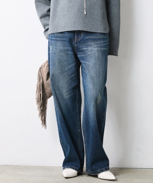 CHIC STYLE(シックスタイル)の「綿100%ワイドストレートデニムパンツ<大きいサイズ有>シックスタイル(その他パンツ・レディース・ネイビー系/ブルー系・73/84/80/76/106/98/96/92/88)」の2枚目の写真