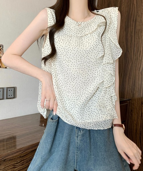 AMAJI(アマジ)の「ドット柄 ボウタイ リボン付き ノースリーブシャツ(シャツ/ブラウス・レディース・ライトブルー/ホワイト/ブラック・FREE)」の2枚目の写真