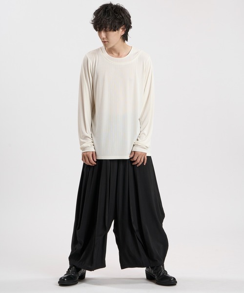 NO ID.(ノーアイディ)の「【NO ID.】Irregular Neck Pullover / イレギュラーネックPO(Tシャツ/カットソー・メンズ・ホワイト/ブラック/グレー・1/2)」の6枚目の写真