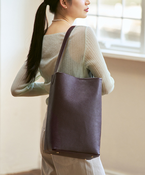 INNUE(イヌエ)の「《追加3》INNUE/イヌエ レザートートBAG(トートバッグ・レディース・チャコールグレー/ブラック/アイボリー・FREE)」の7枚目の写真