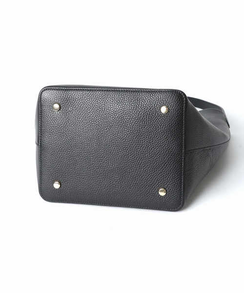 INNUE(イヌエ)の「《追加3》INNUE/イヌエ レザートートBAG(トートバッグ・レディース・チャコールグレー/ブラック/アイボリー・FREE)」の12枚目の写真