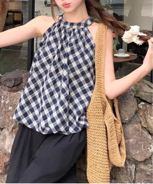 Nia(ニア)の「Nia(ニア)/ホルターネックチェックバルーントップス(その他トップス・レディース・レッド/ブルー/ホワイト・FREE)」の18枚目の写真