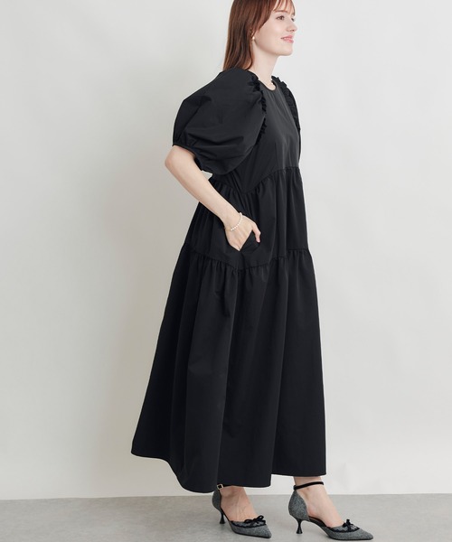 PICCIN PERLA（ピッチンペルラ）の「フリルボリュームスリーブティアードワンピース（ワンピース・レディース・ダークブラウン/ブラック・M）」の2枚目の写真