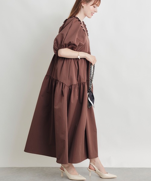 PICCIN PERLA（ピッチンペルラ）の「フリルボリュームスリーブティアードワンピース（ワンピース・レディース・ダークブラウン/ブラック・M）」の11枚目の写真