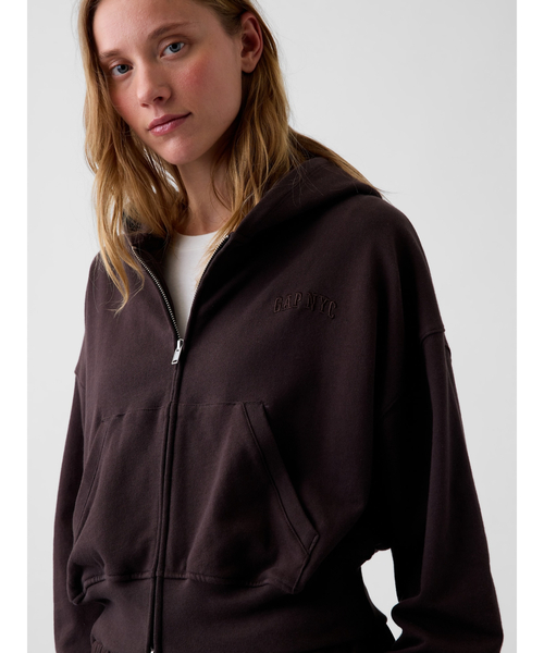 GAP（ギャップ）の「フレンチテリー GAP NYC オーバーサイズ ジップアップパーカー（パーカー・レディース・ブラウン/ブラック/グレー・XS/L/M/S/XXS/XL）」の16枚目の写真