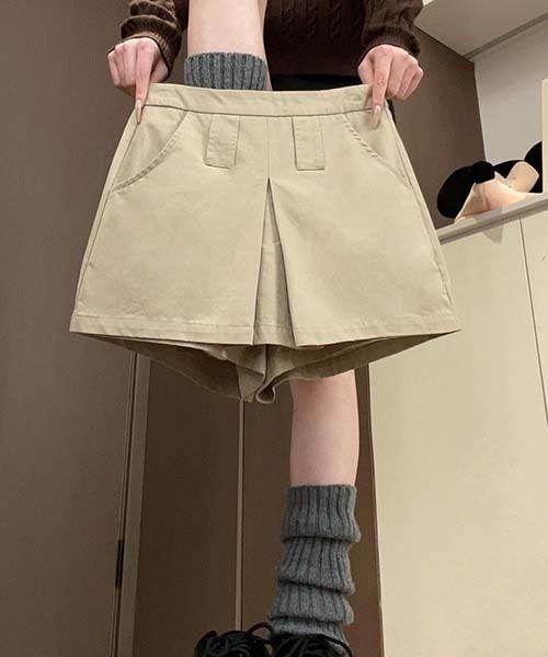 gossip！ロサンゼルス（ゴシップロサンゼルス）の「ハイウエストタックスカートパンツ レディース ショート丈 インナーパンツ付き カジュアル カーゴ風 ミニスカパン（その他パンツ・レディース・ベージュ/ブラック・M/L/S）」の12枚目の写真