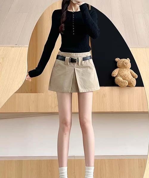 gossip！ロサンゼルス（ゴシップロサンゼルス）の「ハイウエストタックスカートパンツ レディース ショート丈 インナーパンツ付き カジュアル カーゴ風 ミニスカパン（その他パンツ・レディース・ベージュ/ブラック・M/L/S）」の10枚目の写真
