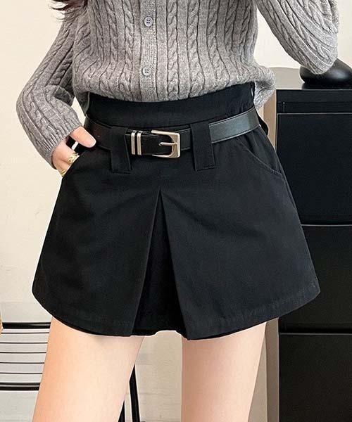 gossip！ロサンゼルス（ゴシップロサンゼルス）の「ハイウエストタックスカートパンツ レディース ショート丈 インナーパンツ付き カジュアル カーゴ風 ミニスカパン（その他パンツ・レディース・ベージュ/ブラック・M/L/S）」の18枚目の写真