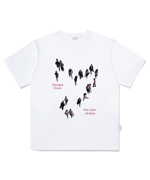ESCAPEFROM(エスケープフロム)の「ラッシュオブタイムプリントオーバーサイズ半袖Tシャツホワイト(Tシャツ/カットソー・レディース・その他・LARGE/SMALL/MEDIUM)」の3枚目の写真