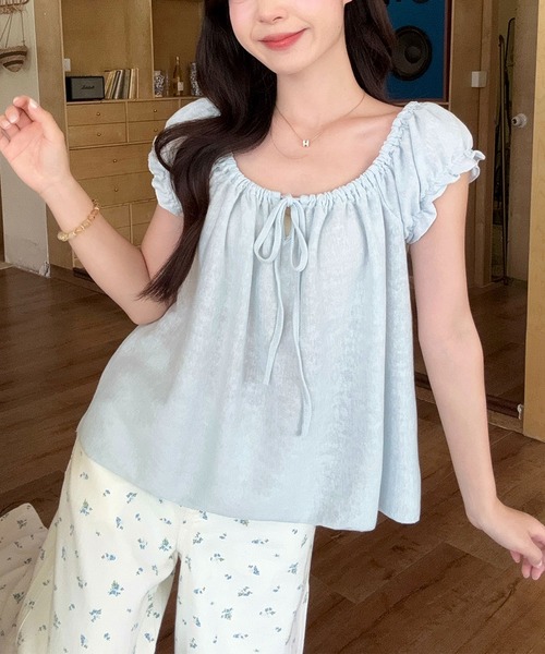 Girly Doll（ガーリードール）の「フロントリボンギャザーブラウス（Tシャツ/カットソー・レディース・ブルー/パープル・L/M）」の2枚目の写真