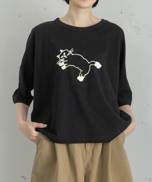 POU DOU DOU(プードゥドゥ)の「フロッキーねこプリントドルマントップス(Tシャツ/カットソー・レディース・ブラウン/オフホワイト/ブラック・3)」の12枚目の写真