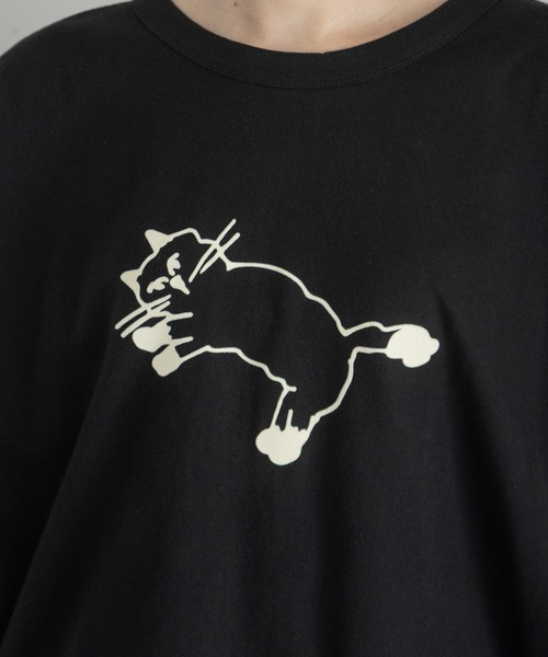 POU DOU DOU(プードゥドゥ)の「フロッキーねこプリントドルマントップス(Tシャツ/カットソー・レディース・ブラウン/オフホワイト/ブラック・3)」の13枚目の写真