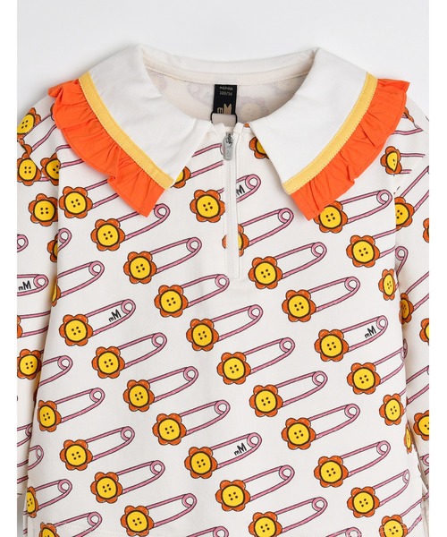 moimoln(モイモルン)の「フラワーピン柄ビッグカラートップス(Tシャツ/カットソー・キッズ・アイボリー・110cm/100cm/120cm/130cm/140cm)」の5枚目の写真