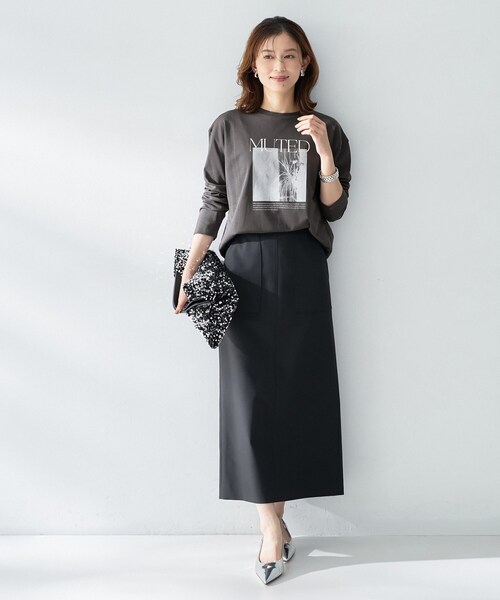 UNTITLED(アンタイトル)の「【ロゴ・プリント】フォトグラフィックロンT(Tシャツ/カットソー・レディース・ホワイト系3/チャコール・44/04/02/00/50/48)」の9枚目の写真
