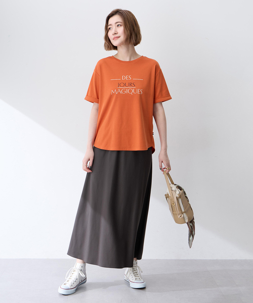 Petit Honfleur（プチオンフルール）の「ロゴプリントTシャツ【接触冷感・UVカット・オーガニックコットンブレンド】（Tシャツ/カットソー・レディース・オレンジ/モカ/ネイビー・M/L）」の15枚目の写真