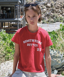 SOMEWHEREBUTTER（サムウェアバター）の「21 Square Logo Top - Red（Tシャツ/カットソー）」