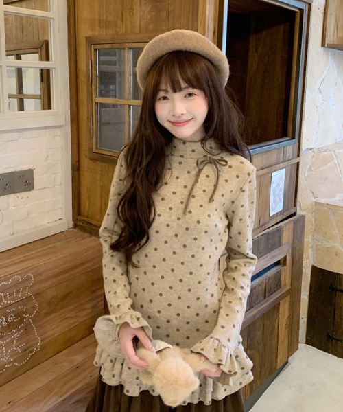 Teem Store(チームストア)の「ドット柄ネックリボン 裾フリルペプラムカットソー(Tシャツ/カットソー・レディース・アイボリー・M)」の10枚目の写真