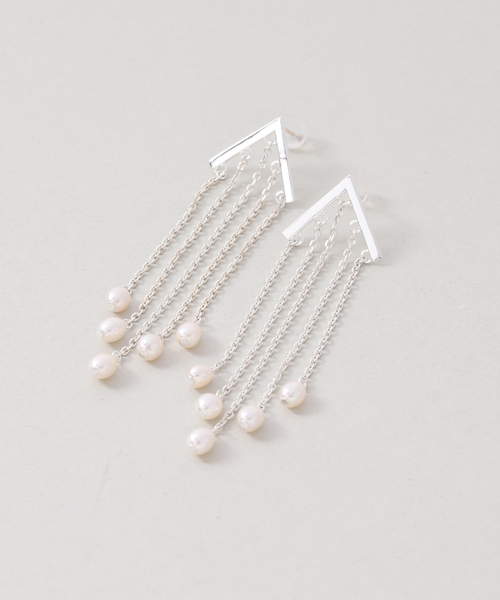 Lilas(リラ)の「【SAMH by LILAS】フリンジパールピアス SV(両耳)(ピアス(両耳用)・レディース・シルバー・FREE)」の5枚目の写真