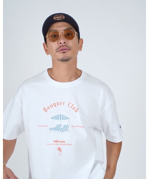 #Re:room(リルーム)の「ブーケクラブカラープリントTシャツ(Tシャツ/カットソー・メンズ・ホワイト/ライトブラック・S-M)」の4枚目の写真