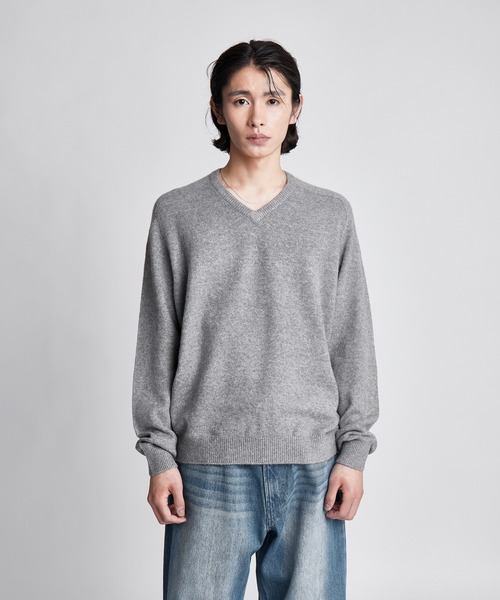 SINSS（シンス）の「Fox blend V-neck knit / フォックスブレンドVネックニット（ニット/セーター・メンズ・レッド/チャコール/ブルー/ライトグレー・LARGE/MEDIUM/SMALL/X-SMALL）」の20枚目の写真