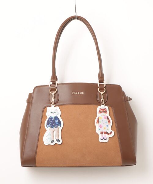 PAUL & JOE ACCESSOIRES（ポールアンドジョーアクセソワ）の「【PAUL & JOE ACCESSOIRES /ポール アンド ジョー アクセソワ 】 BAG WITH GIPSY＆NOUNETTE CAHRM　チャーム付きトートバッグ（トートバッグ・レディース・ブラウン/ブラック・FREE）」の2枚目の写真