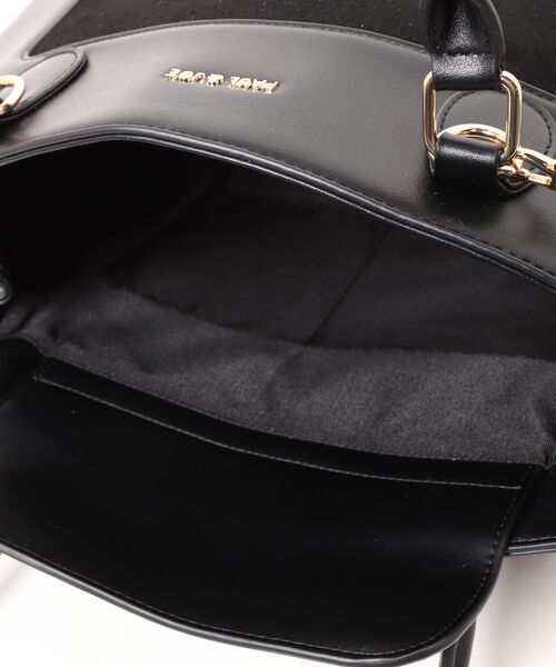 PAUL & JOE ACCESSOIRES（ポールアンドジョーアクセソワ）の「【PAUL & JOE ACCESSOIRES /ポール アンド ジョー アクセソワ 】 BAG WITH GIPSY＆NOUNETTE CAHRM　チャーム付きトートバッグ（トートバッグ・レディース・ブラウン/ブラック・FREE）」の5枚目の写真
