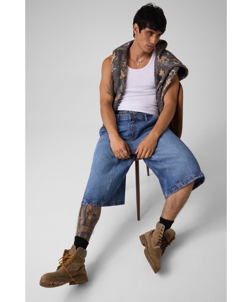 GUESS JEANS(ゲスジーンズ)の「GUESS JEANS Skater Short デニムパンツ ショーツ(デニムパンツ・メンズ・ライトインディゴブルー・32inch/30inch/29inch)」の4枚目の写真