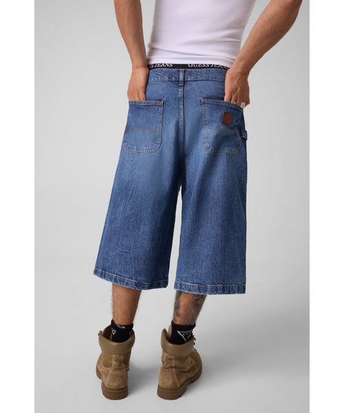 GUESS JEANS(ゲスジーンズ)の「GUESS JEANS Skater Short デニムパンツ ショーツ(デニムパンツ・メンズ・ライトインディゴブルー・32inch/30inch/29inch)」の2枚目の写真
