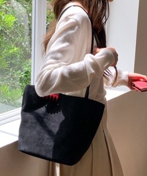 スエードタッチショルダーバッグ