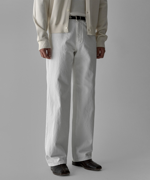 BOWLOW PRODUCT（バウロープロダクト）の「ホワイトデニムストレートパンツ（デニムパンツ・メンズ・その他・MEDIUM/X-LARGE/LARGE）」の3枚目の写真